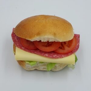 Broodje Kaas/Salami/Tomaat klein (Zachte witte bol)