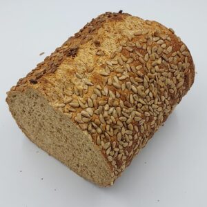 Volkoren Tarwezonnebloempittenbrood (half)