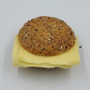 Broodje Oude Kaas klein (Elfzadenbol)